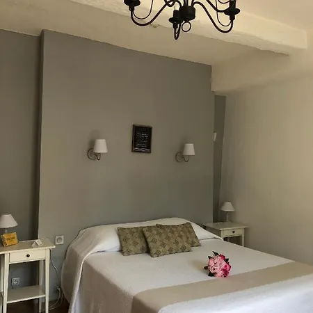 Le Flore Szálloda
