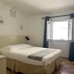 Le Flore Szálloda