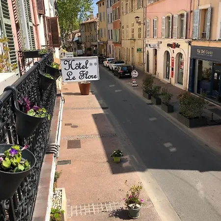 植物群酒店 Fréjus