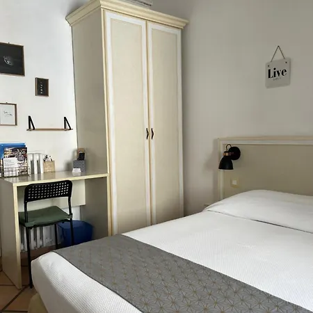 Hotel Le Flore 2*