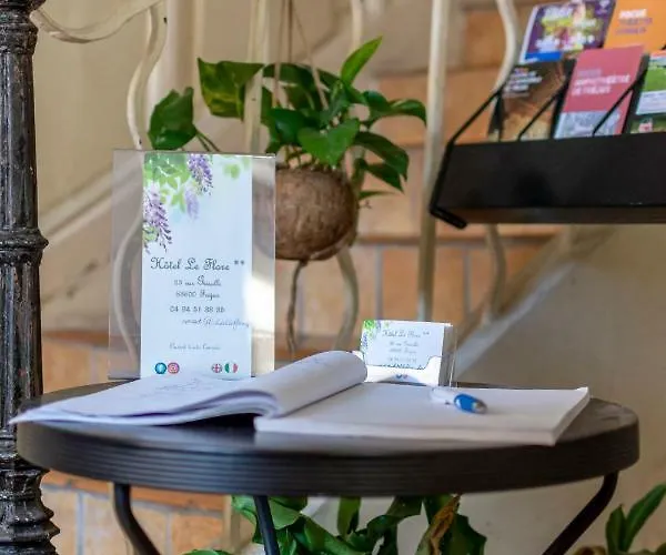 Hotell Le Flore Fréjus
